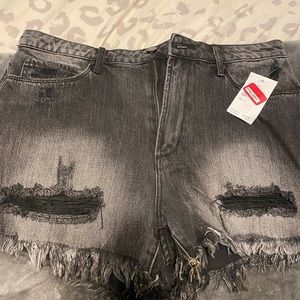Articles of society size 30 shorts